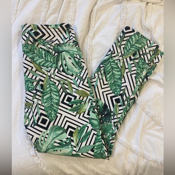 Joseph Ribkoff Tropical Palm Print Stretch Capri Pants Size S - Picture 8 of 9